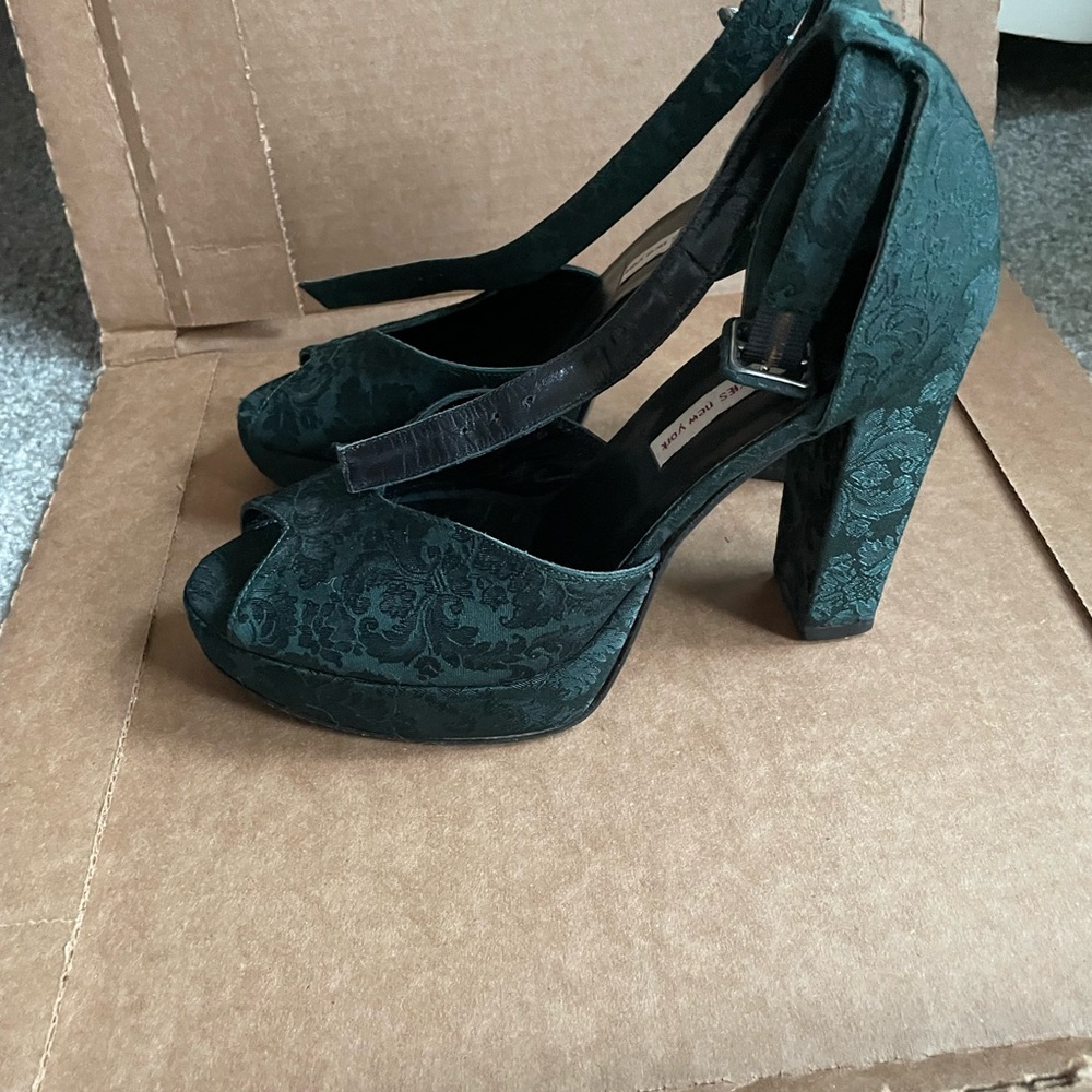STRATEGIA Dark Green Floral Jacquard Platform Block Heels